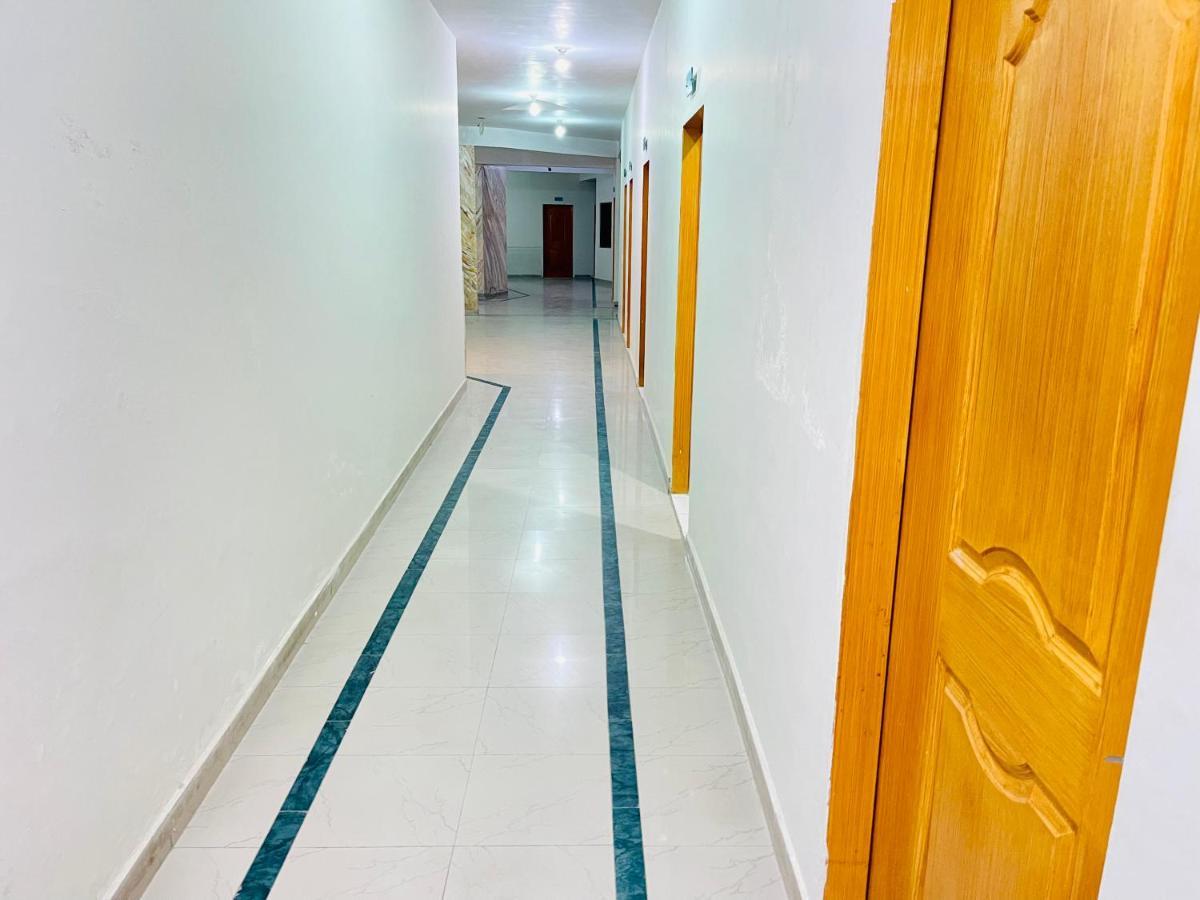 Hotel New Mid City Multan Exterior photo